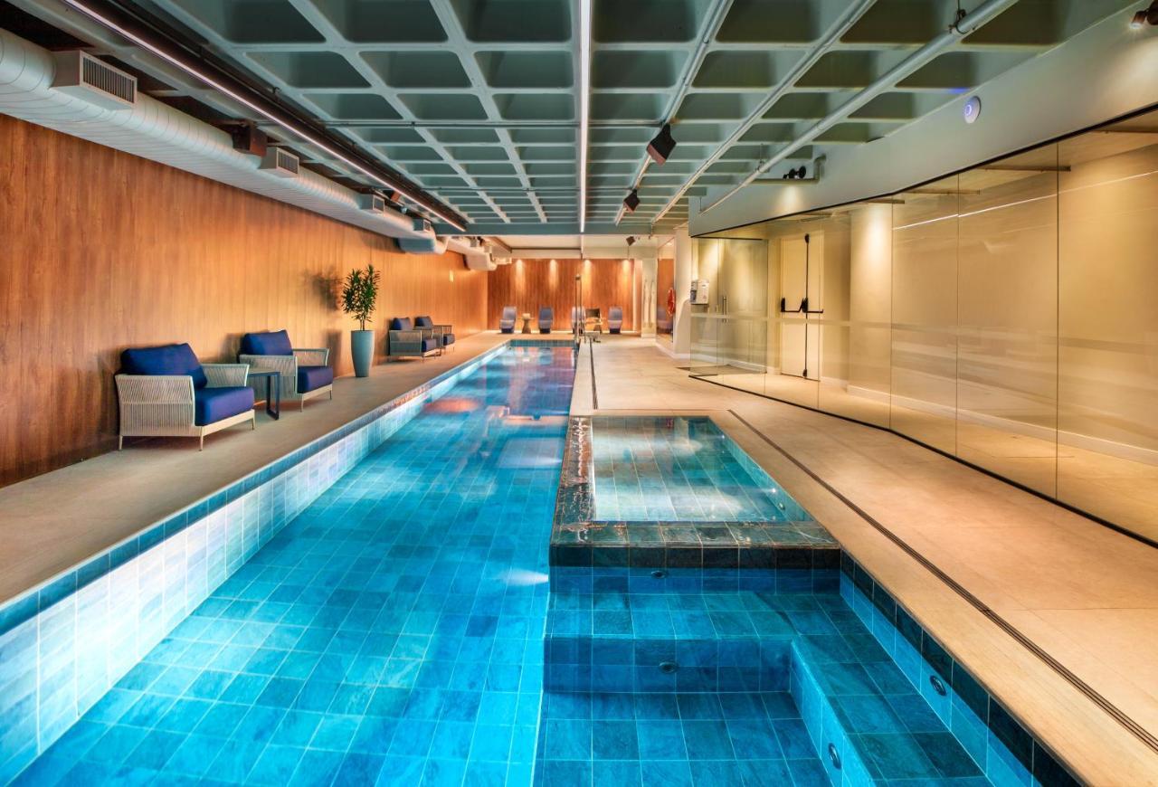 Melia Paulista Hotel Sao Paulo Exterior foto The swimming pool at the hotel